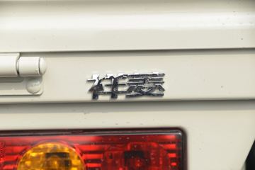  M1  1.6L 122  2.55˫΢(BJ1031V4AV4-53)ͼƬ