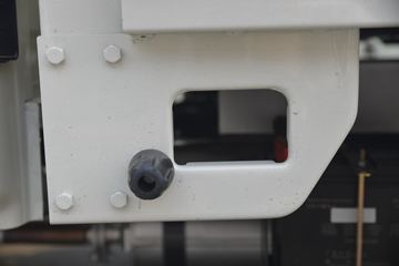  M1  1.6L 122  2.55˫΢(BJ1031V4AV4-53)ͼƬ