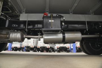  M2 1.6L 122  3.3Ű΢(BJ1032V5PV5-01)ͼƬ