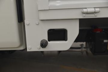 ���� ����M2 1.6L 122���� ���� 3.3���Ű�����΢��(BJ1032V5PV5-01)ͼƬ