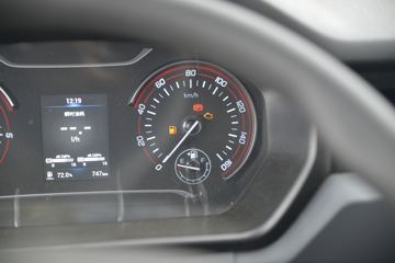 Ծ ԽC300Plus-33 170 3.12˫Ῠ()(SH1043ZFDDMS)ͼƬ