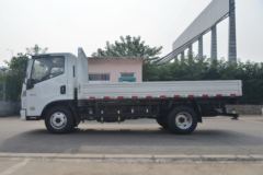 跃进 超越C300-33 125马力 4.2米单排栏板轻卡(SH1042ZFDDWZ4)