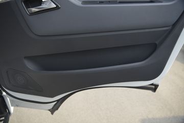 Ծ�� ��ԽC300-33 125���� 4.2�׵��������Ῠ(SH1042ZFDDWZ4)ͼƬ