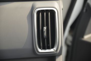 Ծ�� ��ԽC300-33 125���� 4.2�׵��������Ῠ(SH1042ZFDDWZ4)ͼƬ