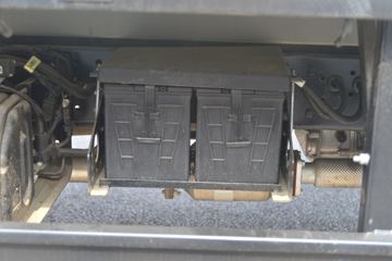 Ծ�� ��ԽC300-33 125���� 4.2�׵��������Ῠ(SH1042ZFDDWZ4)ͼƬ