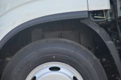 跃进 超越C300-33 125马力 4.2米单排栏板轻卡(SH1042ZFDDWZ4)