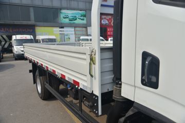 Ծ�� ��ԽC300-33 125���� 4.2�׵��������Ῠ(SH1042ZFDDWZ4)ͼƬ