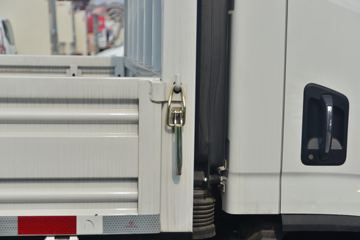 Ծ�� ��ԽC300-33 125���� 4.2�׵��������Ῠ(SH1042ZFDDWZ4)ͼƬ