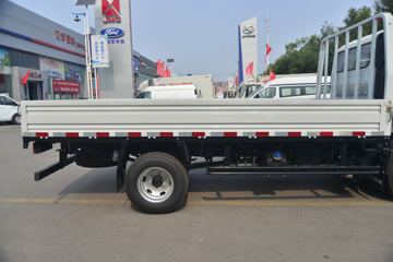 Ծ�� ��ԽC300-33 125���� 4.2�׵��������Ῠ(SH1042ZFDDWZ4)ͼƬ