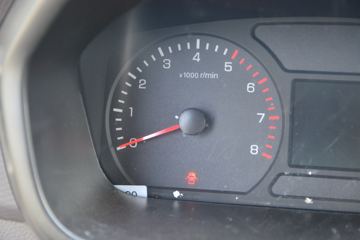 ���� ����M1 ����֮�� 1.5L 116���� ���� 3.3�׵�����������ʽ΢��(����)(BJ5031XYK5JV4-51)ͼƬ