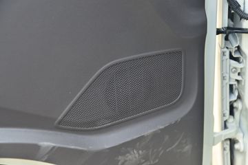 ���� ����M1 ����֮�� 1.5L 116���� ���� 3.3�׵�����������ʽ΢��(����)(BJ5031XYK5JV4-51)ͼƬ