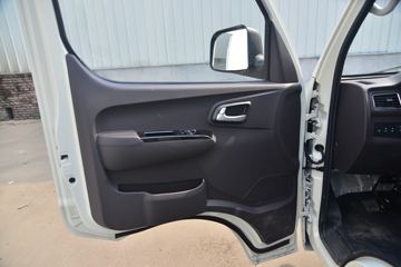 ���� ����M1 ����֮�� 1.5L 116���� ���� 3.3�׵�����������ʽ΢��(����)(BJ5031XYK5JV4-51)ͼƬ