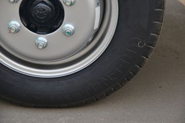 ���� ����M1 ����֮�� 1.5L 116���� ���� 3.3�׵�����������ʽ΢��(����)(BJ5031XYK5JV4-51)ͼƬ