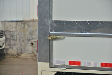 ���� ����M1 ����֮�� 1.5L 116���� ���� 3.3�׵�����������ʽ΢��(����)(BJ5031XYK5JV4-51)ͼƬ