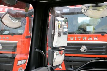 �й����� �ǵ¿�SITRAK G5�ؿ� 270���� 4X2 9.92����ʽ�ػ���ͼƬ