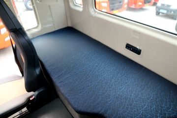 �й����� �ǵ¿�SITRAK G5�ؿ� 270���� 4X2 9.92����ʽ�ػ���ͼƬ