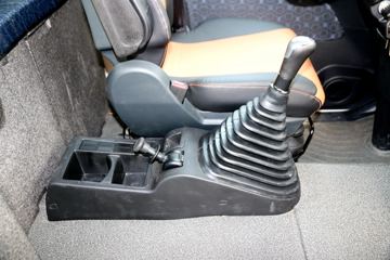 �й����� �ǵ¿�SITRAK G5�ؿ� 270���� 4X2 9.92����ʽ�ػ���ͼƬ