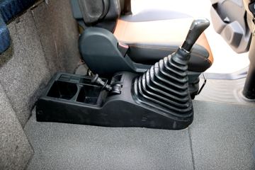 �й����� �ǵ¿�SITRAK G5�ؿ� 270���� 4X2 9.92����ʽ�ػ���ͼƬ