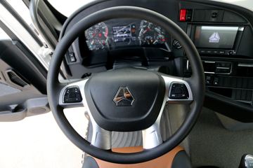 �й����� �ǵ¿�SITRAK G5�ؿ� 270���� 4X2 9.92����ʽ�ػ���ͼƬ