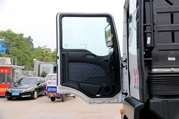 �й����� �ǵ¿�SITRAK G5�ؿ� 270���� 4X2 9.92����ʽ�ػ���ͼƬ