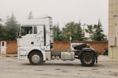 中国重汽 汕德卡SITRAK G7重卡 440马力 4X2牵引车(ZZ4186V361HE1B)