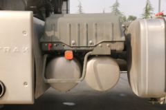 中国重汽 汕德卡SITRAK G7重卡 440马力 4X2牵引车(ZZ4186V361HE1B)