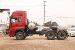 东风新疆 畅行D7V 460马力 6X4 LNG牵引车(国六)(DFV4258GP6N)