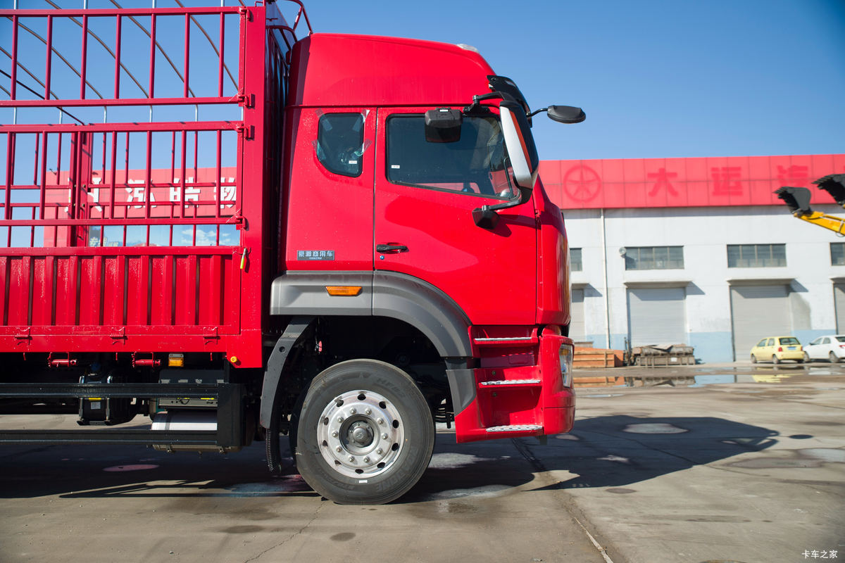 �й����� ���N5W�п� 220���� 4X2 6.75�ײ�դʽ�ػ������                                                