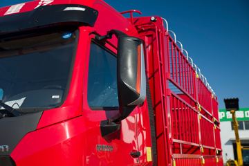 �й����� ���N5W�п� 220���� 4X2 6.75�ײ�դʽ�ػ���(ZZ5185CCYK5113E1H)ͼƬ