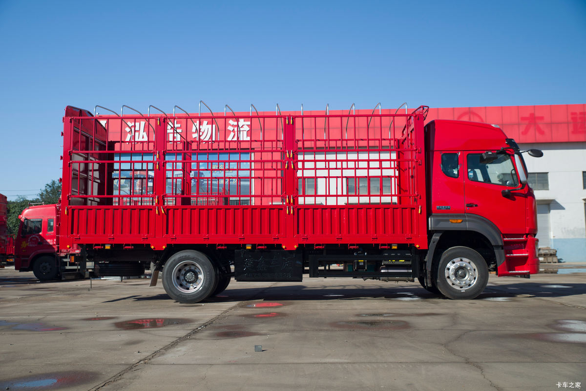 �й����� ���N5W�п� 220���� 4X2 6.75�ײ�դʽ�ػ������                                                