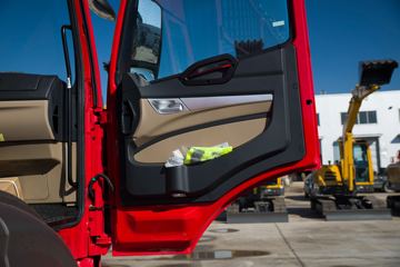 �й����� ���N5W�п� 220���� 4X2 6.75�ײ�դʽ�ػ���(ZZ5185CCYK5113E1H)ͼƬ