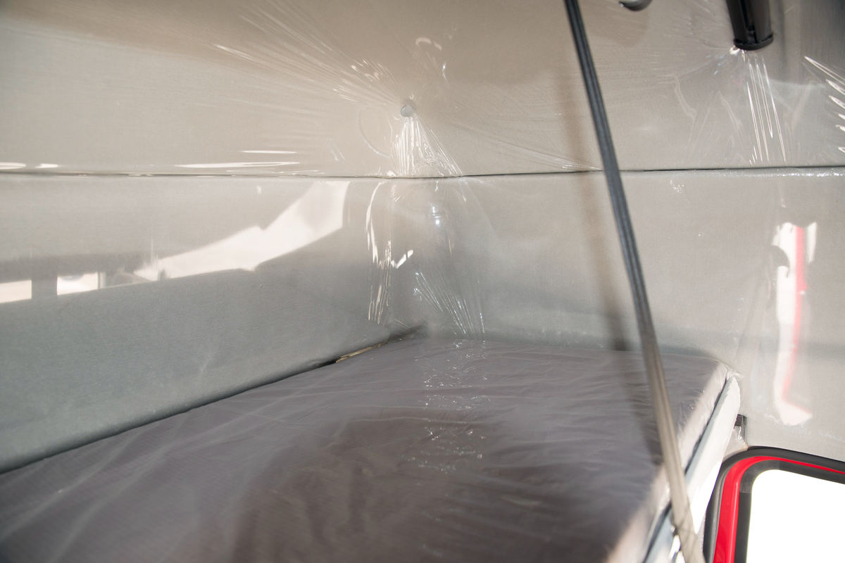 �й����� ���N5W�п� 220���� 4X2 6.75�ײ�դʽ�ػ�����ʻ��                                               