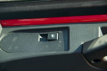 �й����� ���N5W�п� 220���� 4X2 6.75�ײ�դʽ�ػ���(ZZ5185CCYK5113E1H)ͼƬ