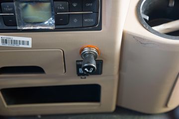 �й����� ���N5W�п� 220���� 4X2 6.75�ײ�դʽ�ػ���(ZZ5185CCYK5113E1H)ͼƬ