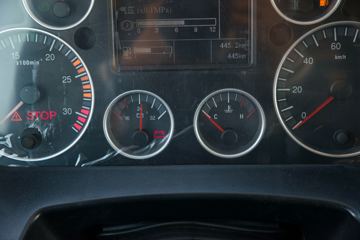 �й����� ���N5W�п� 220���� 4X2 6.75�ײ�դʽ�ػ���(ZZ5185CCYK5113E1H)ͼƬ