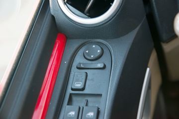 �й����� ���N5W�п� 220���� 4X2 6.75�ײ�դʽ�ػ���(ZZ5185CCYK5113E1H)ͼƬ