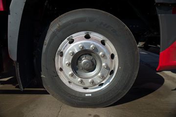 �й����� ���N5W�п� 220���� 4X2 6.75�ײ�դʽ�ػ���(ZZ5185CCYK5113E1H)ͼƬ