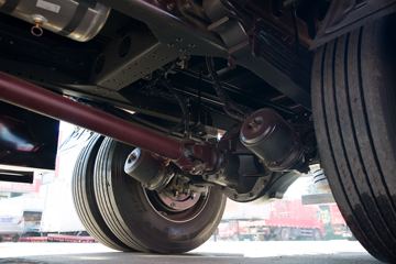 �й����� ���N5W�п� 220���� 4X2 6.75�ײ�դʽ�ػ���(ZZ5185CCYK5113E1H)ͼƬ