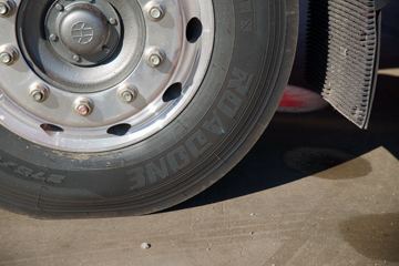 �й����� ���N5W�п� 220���� 4X2 6.75�ײ�դʽ�ػ���(ZZ5185CCYK5113E1H)ͼƬ