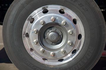 �й����� ���N5W�п� 220���� 4X2 6.75�ײ�դʽ�ػ���(ZZ5185CCYK5113E1H)ͼƬ