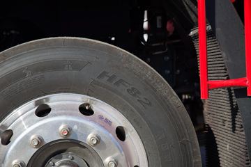 �й����� ���N5W�п� 220���� 4X2 6.75�ײ�դʽ�ػ���(ZZ5185CCYK5113E1H)ͼƬ