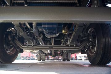 �й����� ���N5W�п� 220���� 4X2 6.75�ײ�դʽ�ػ���(ZZ5185CCYK5113E1H)ͼƬ