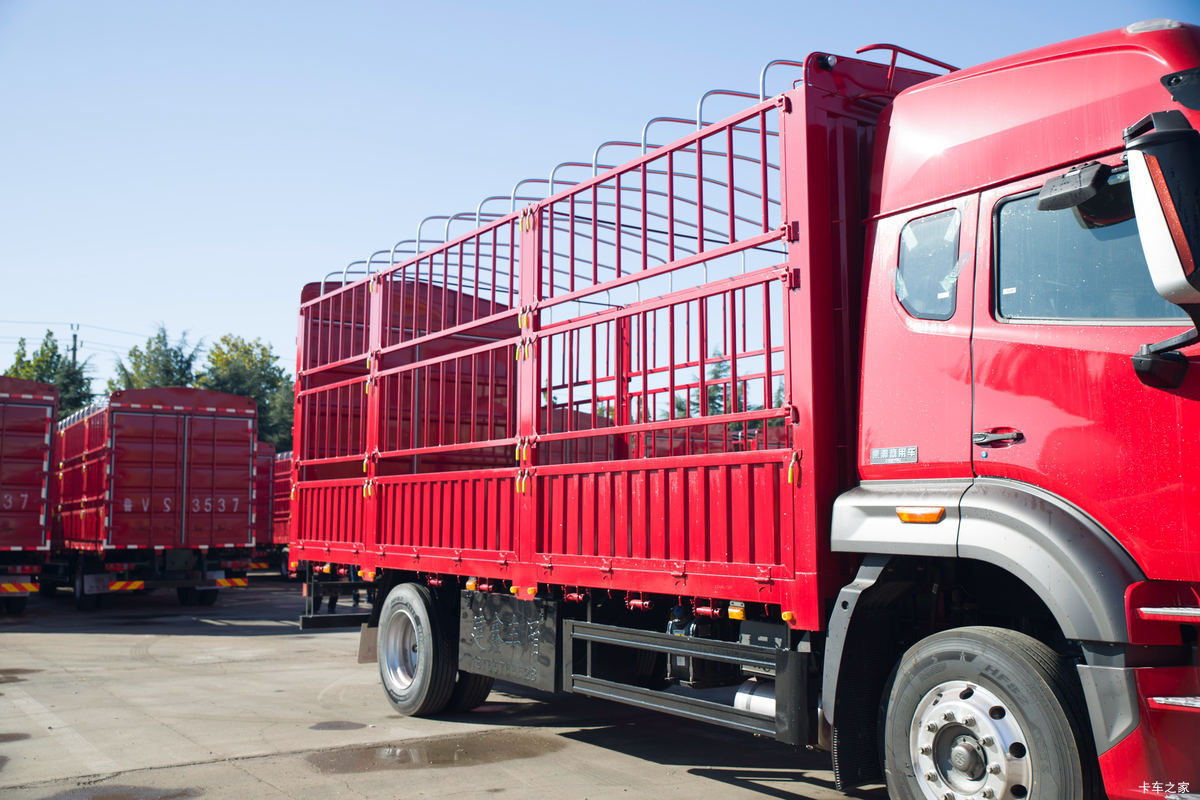 �й����� ���N5W�п� 220���� 4X2 6.75�ײ�դʽ�ػ�����װ                                                