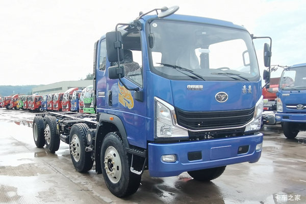 中国重汽 豪曼H3 220马力 8X2 6.8米自卸车
