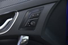 江铃 域虎7 2020款 2.0T柴油 142马力 自动 两驱 双排皮卡 江铃 域虎7 2020款 2.0T柴油 142马力 自动 两驱 双排皮卡