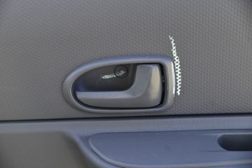 ���� ˳��խ�� 116���� 4X2 4.145����س�(JMT5040XBWXG2)ͼƬ