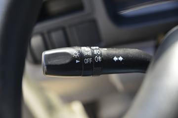 ���� ˳��խ�� 116���� 4X2 4.145����س�(JMT5040XBWXG2)ͼƬ