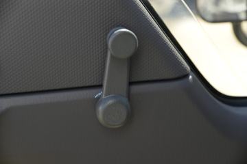 ���� ˳��խ�� 116���� 4X2 4.145����س�(JMT5040XBWXG2)ͼƬ