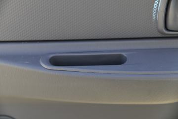 ���� ˳��խ�� 116���� 4X2 4.145����س�(JMT5040XBWXG2)ͼƬ