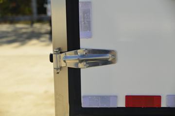 ���� ˳��խ�� 116���� 4X2 4.145����س�(JMT5040XBWXG2)ͼƬ